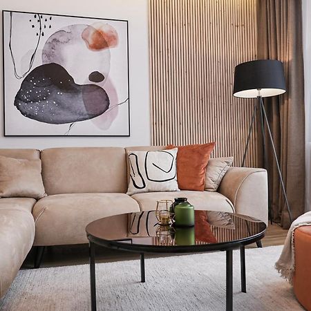 Zest Residence Kragujevac Esterno foto