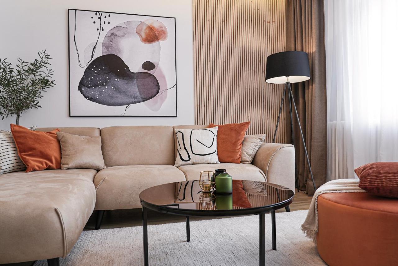 Zest Residence Kragujevac Esterno foto