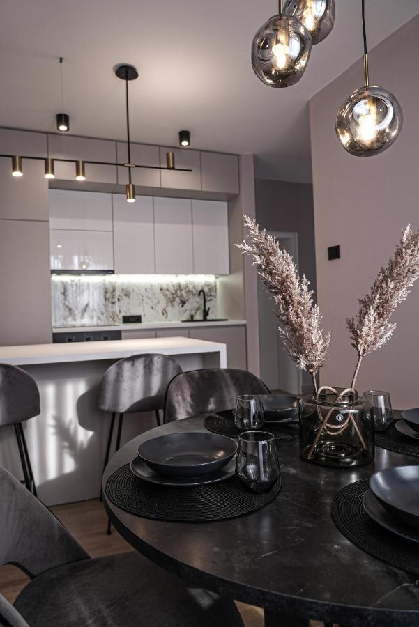 Zest Residence Kragujevac Esterno foto